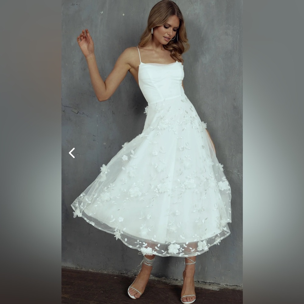 Selfie Leslie Floating By Pleated Neckline Dress Embellished White Size Small